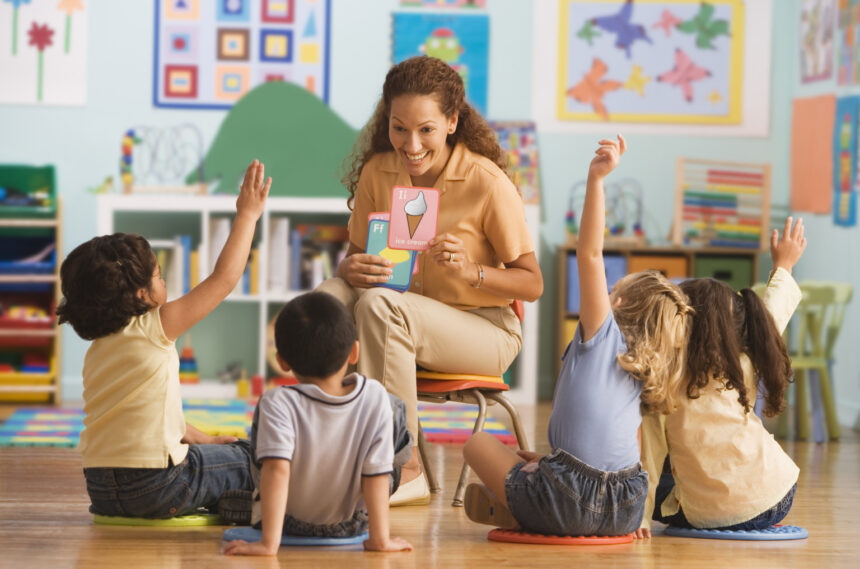 o-ELEMENTARY-SCHOOL-TEACHER-facebook Mrs. S. Aungalakshmi PPT.,